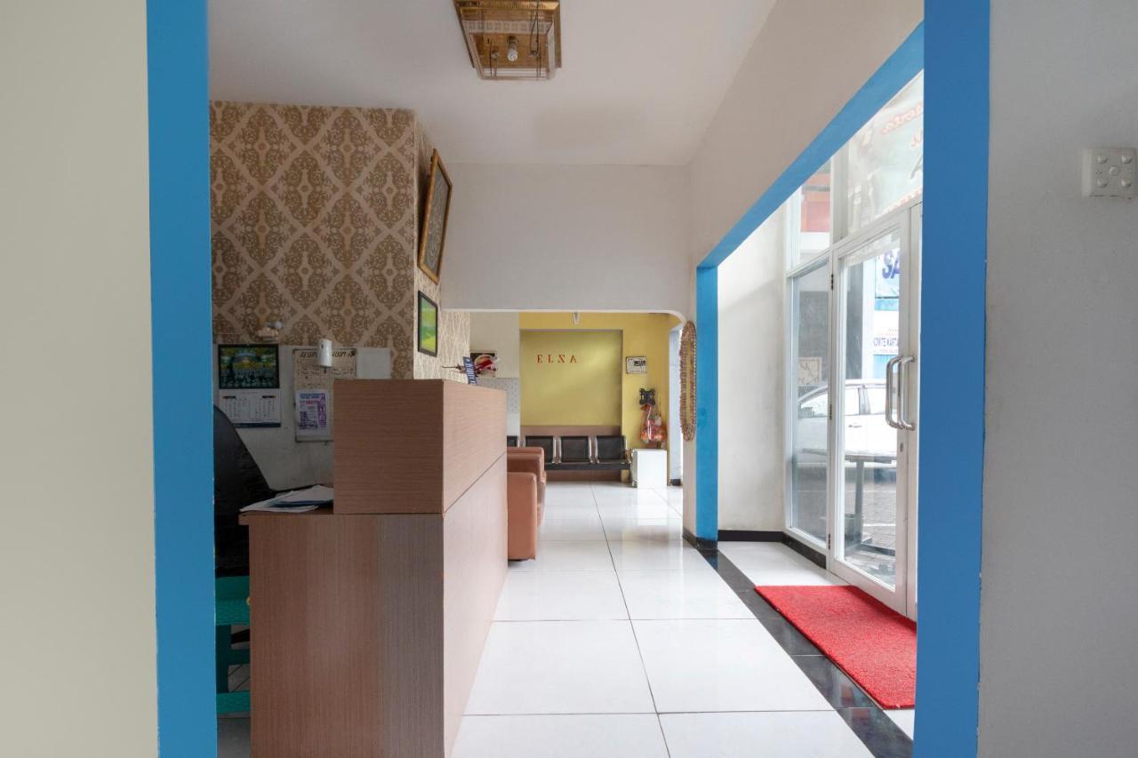 Spot On 2425 Salina Hotel Syariah Sidoarjo Exterior photo