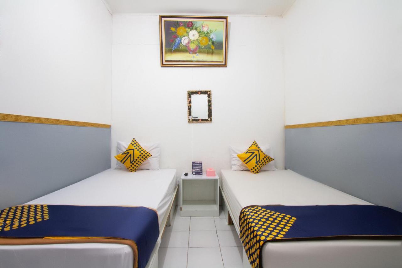 Spot On 2425 Salina Hotel Syariah Sidoarjo Exterior photo